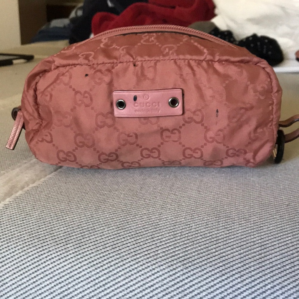 Gucci toiletries bag